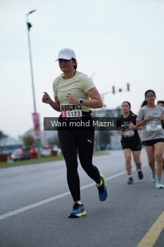 Runner Photo 2042230
