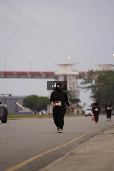 Runner Photo 2042244