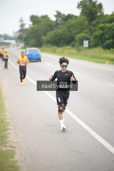 Runner Photo 2042311