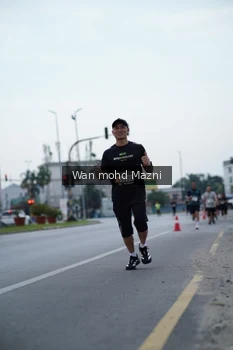 Runner Photo 2042340