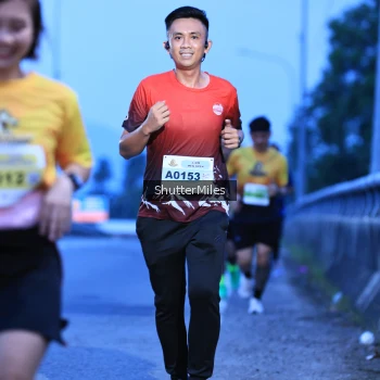 Runner Photo 2042354