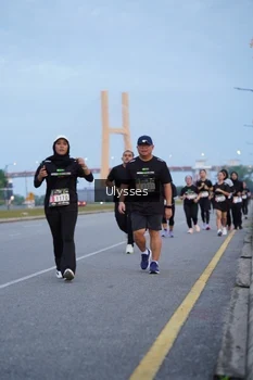 Runner Photo 2042358