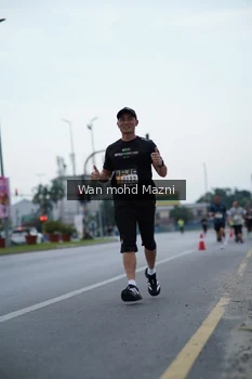 Runner Photo 2042359