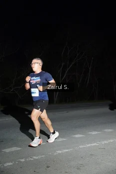 Runner Photo 2042369