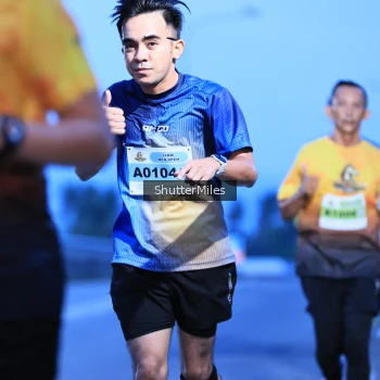 Runner Photo 2042375
