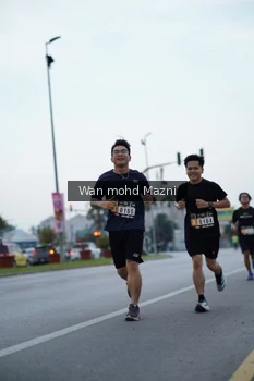 Runner Photo 2042395