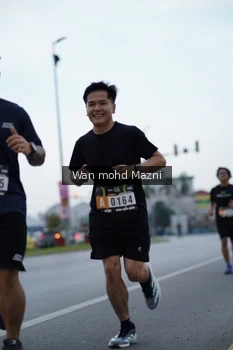 Runner Photo 2042407