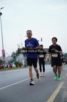 Runner Photo 2042441