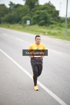 Runner Photo 2042456