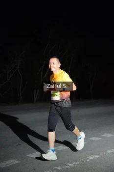 Runner Photo 2042459