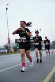 Runner Photo 2042500