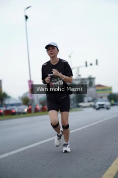 Runner Photo 2042543