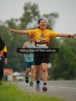Runner Photo 2042625