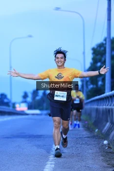Runner Photo 2042652