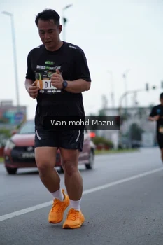 Runner Photo 2042674