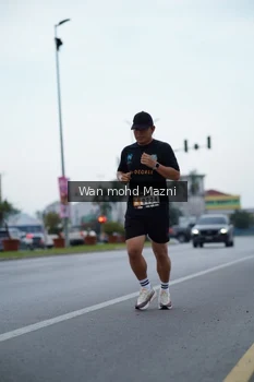 Runner Photo 2042680