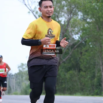 Runner Photo 2042693