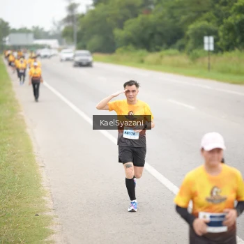 Runner Photo 2042701