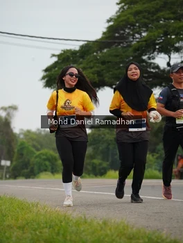 Runner Photo 2042737
