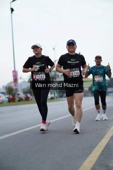 Runner Photo 2042748