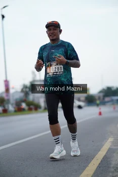 Runner Photo 2042756