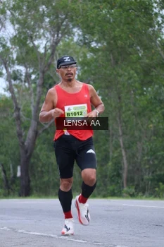 Runner Photo 2042774