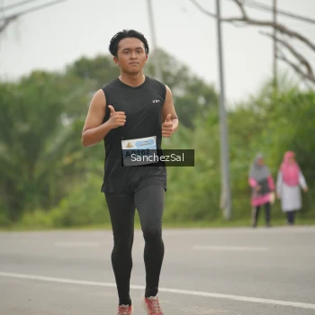 Runner Photo 2042798
