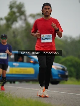 Runner Photo 2042799
