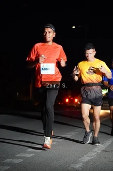 Runner Photo 2042824