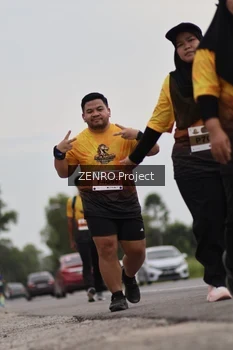Runner Photo 2042834