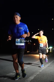 Runner Photo 2042877