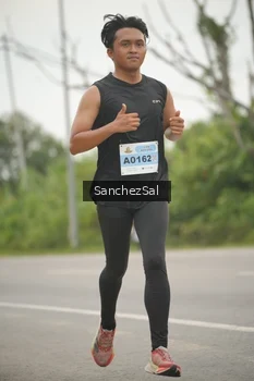 Runner Photo 2042879