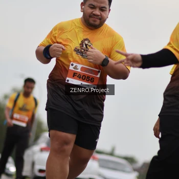 Runner Photo 2042882