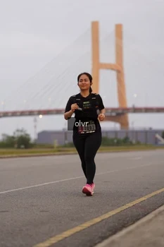 Runner Photo 2042909