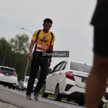 Runner Photo 2042942