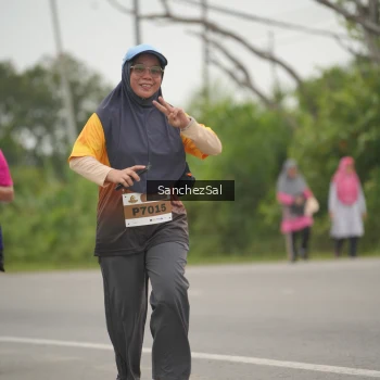 Runner Photo 2042983