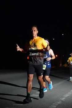 Runner Photo 2042985