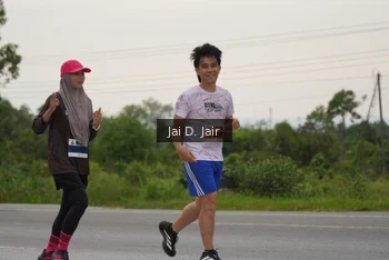 Runner Photo 2043023