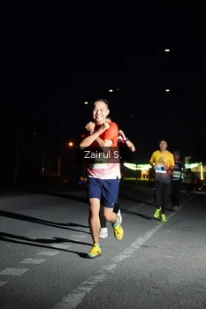 Runner Photo 2043024