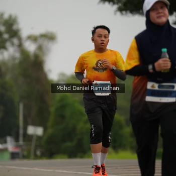 Runner Photo 2043037