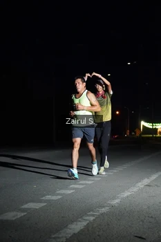 Runner Photo 2043100
