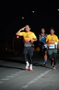 Runner Photo 2043107