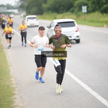 Runner Photo 2043132