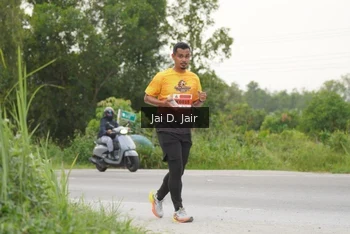 Runner Photo 2043149