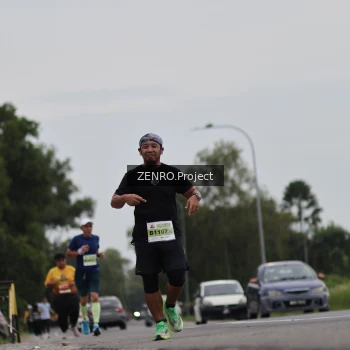 Runner Photo 2043157