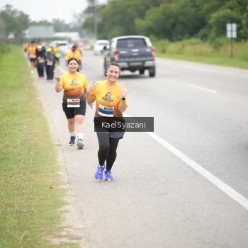 Runner Photo 2043180