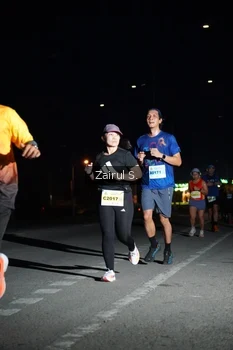 Runner Photo 2043181