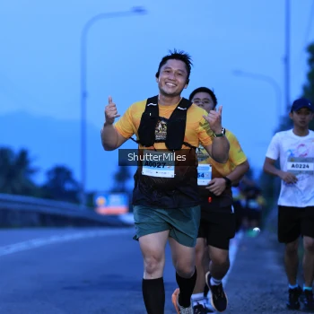 Runner Photo 2043220