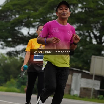Runner Photo 2043243
