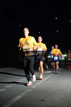 Runner Photo 2043248